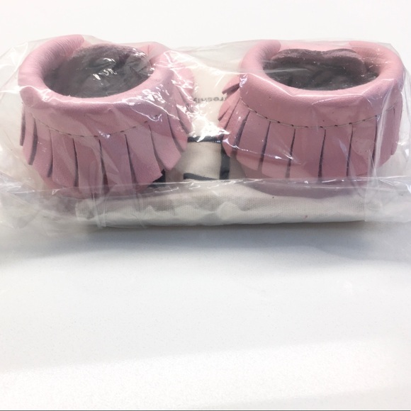 NEW Freshly Picked Newborn Pink Moccasins 💕 - Picture 2 of 3
